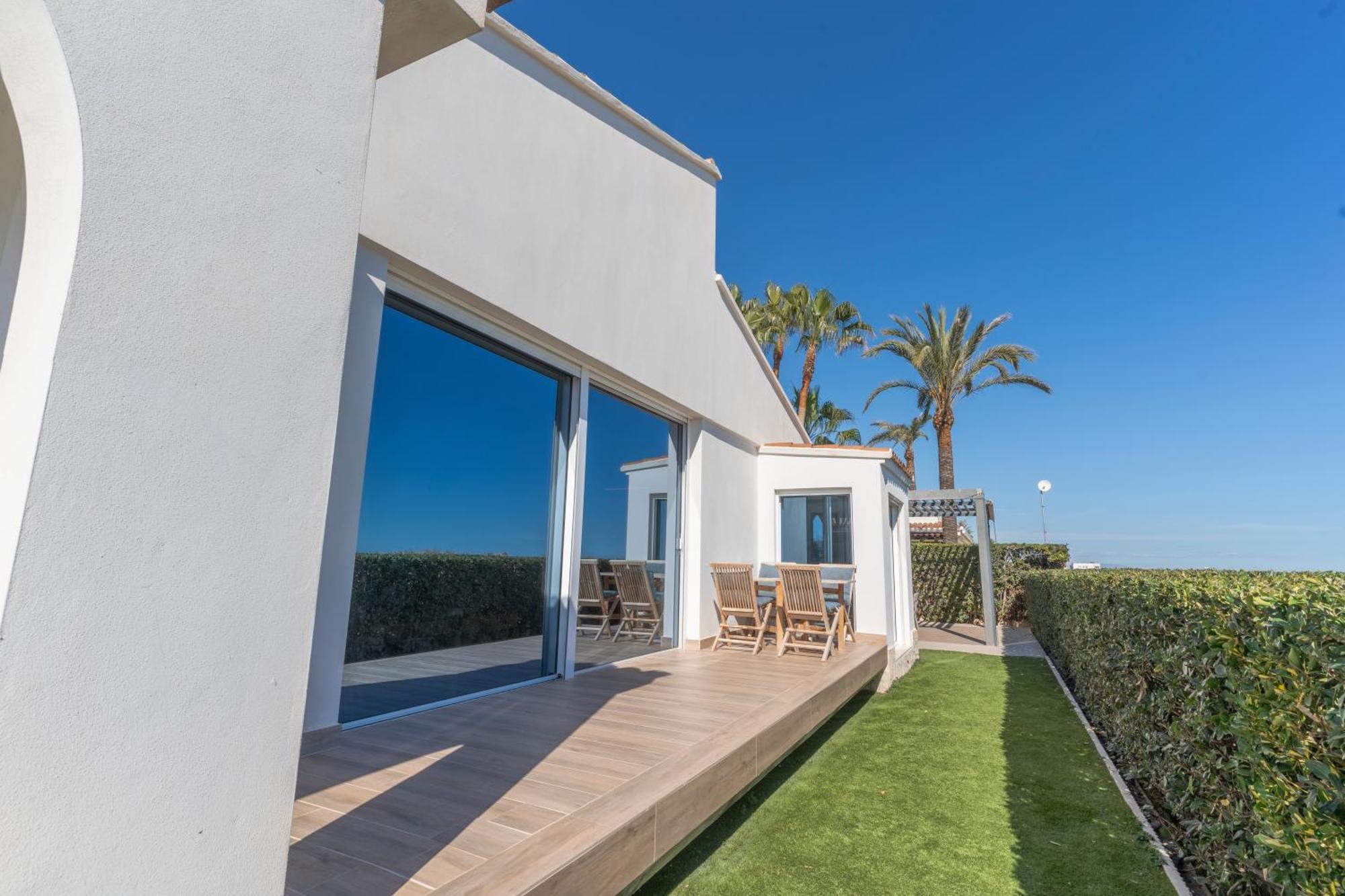 Exquisita Villa Frente Al Mar Σαγούντο Εξωτερικό φωτογραφία