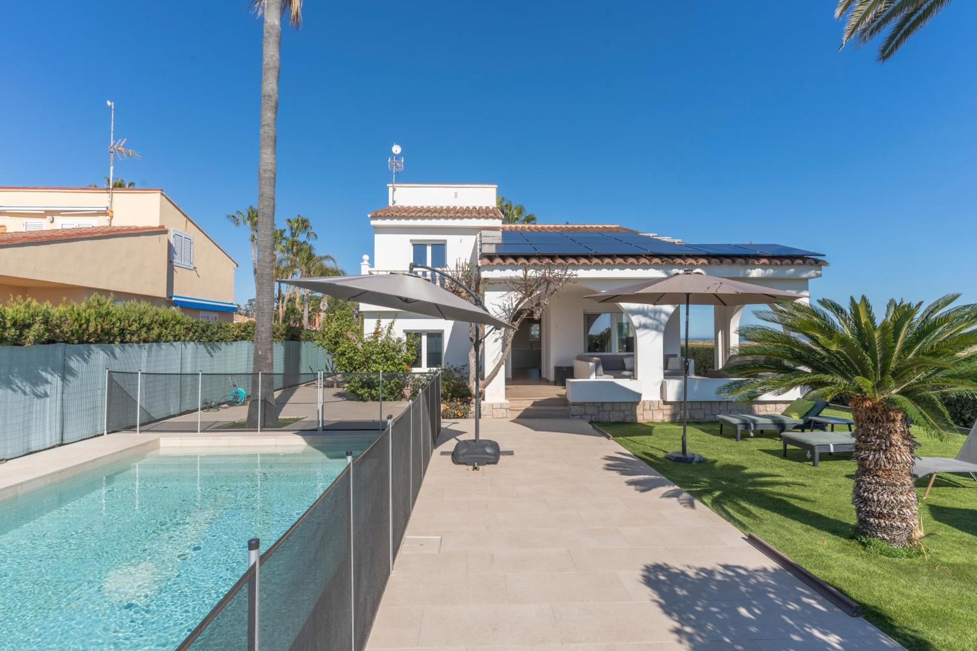 Exquisita Villa Frente Al Mar Σαγούντο Εξωτερικό φωτογραφία