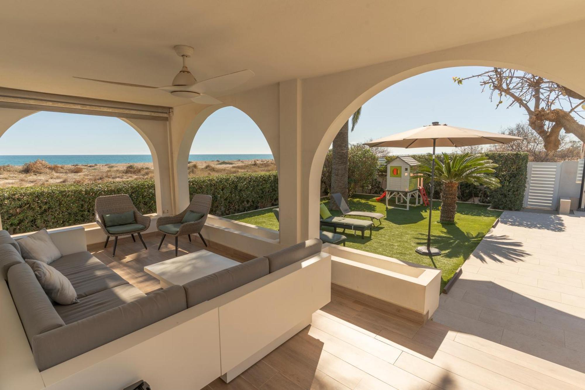 Exquisita Villa Frente Al Mar Σαγούντο Εξωτερικό φωτογραφία