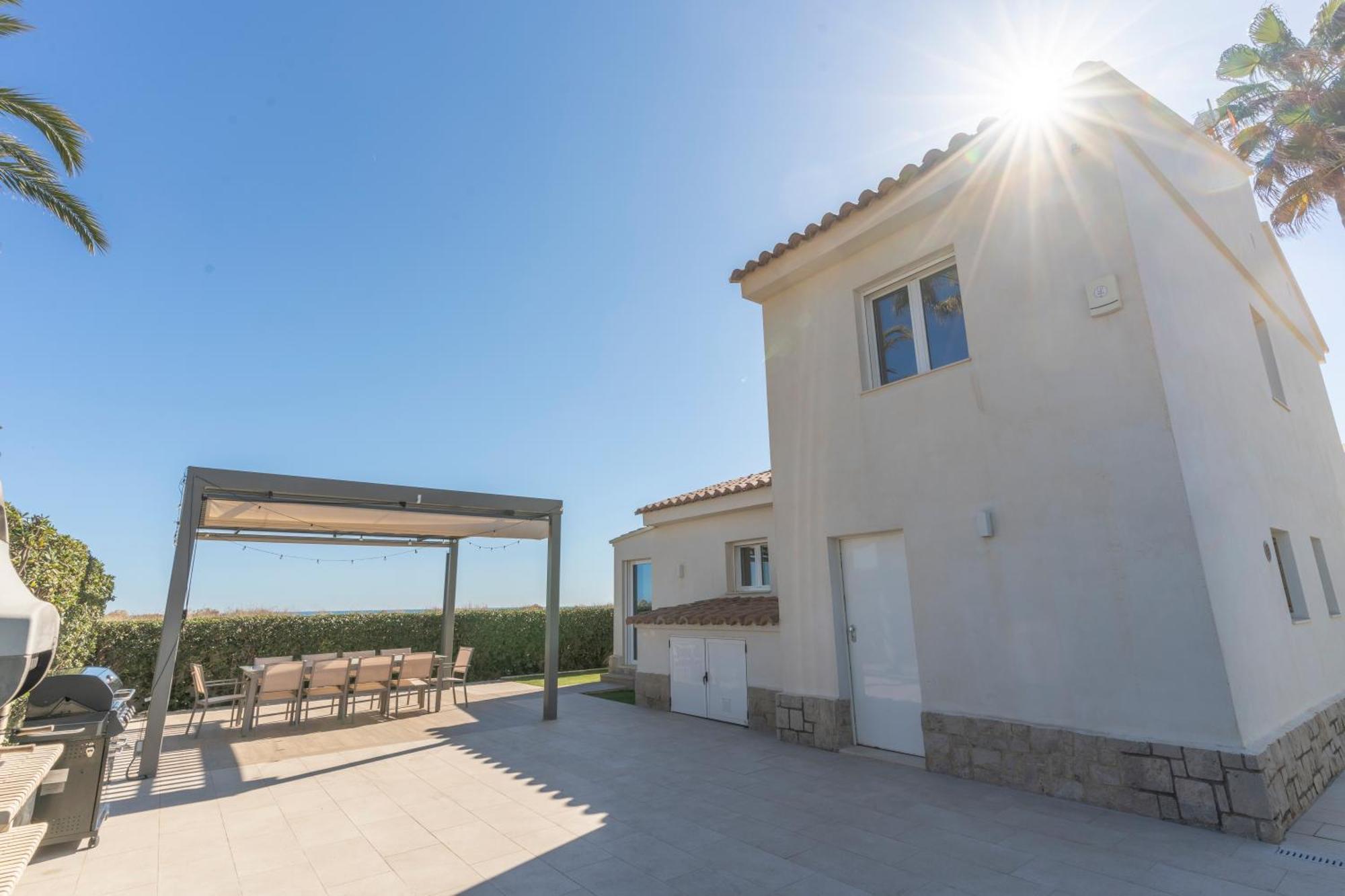 Exquisita Villa Frente Al Mar Σαγούντο Εξωτερικό φωτογραφία